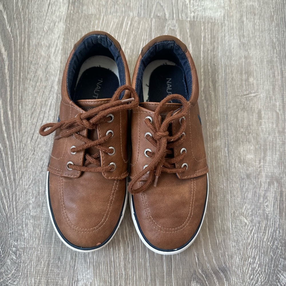 Nautica Men's Brown Lace-Up Sneakers